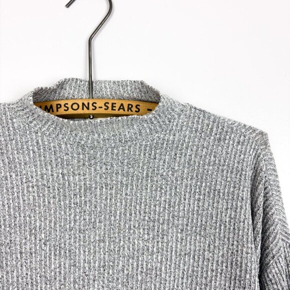 Garage Womens Cropped Rib Knit Mock Neck Sweater Heather Grey Small - Picture 2 of 5